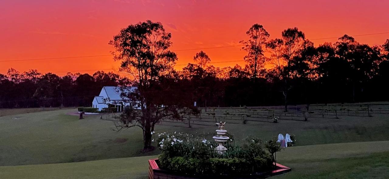 Cabins At Lovedale Wedding Chapel Экстерьер фото